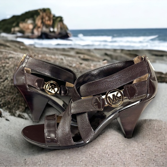Michael Kors back zip comfort heel sandals brown leather gold tone size 8 VGC - Picture 1 of 5